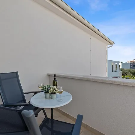 Carolus-luxurious Dalmatia