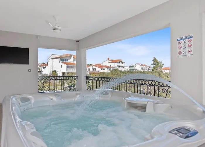 Carolus-luxurious Dalmatia